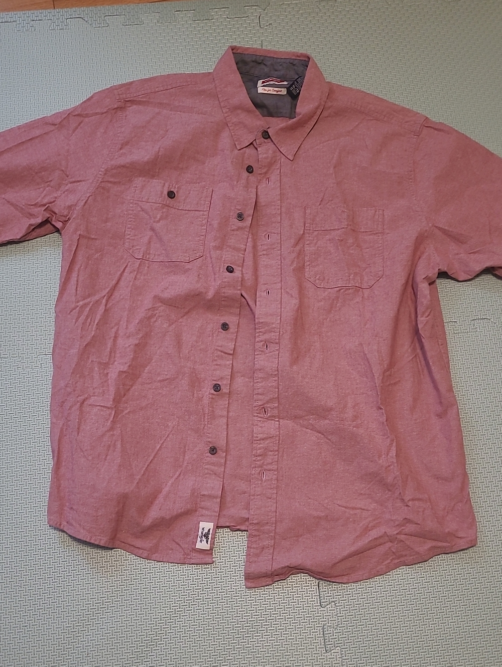 Wrangler Men's Short-Sleeve Button-Down Shirt in Dusty Rose